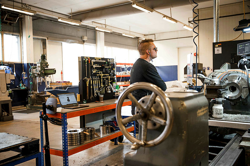 Manufacturing workplace
