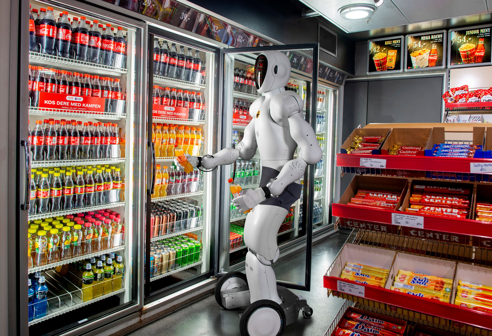EVE humanoid robot from Halodi Robotics in a grocery store